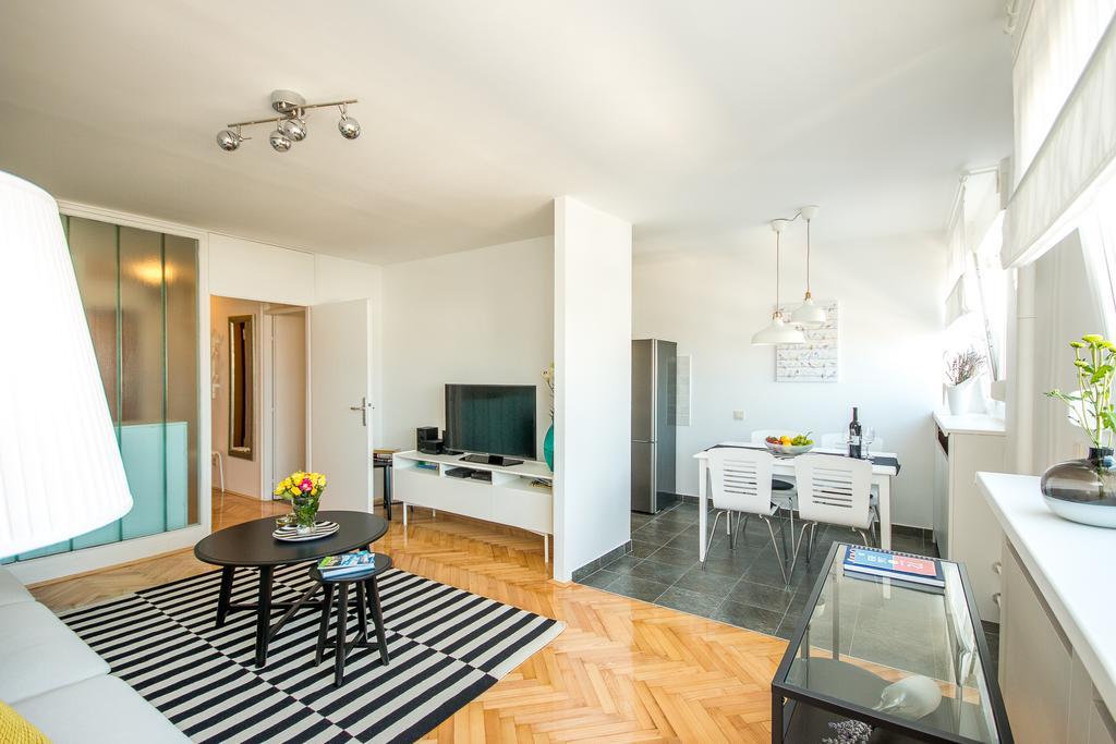 Hendrix Bridge Apartment Загреб Экстерьер фото